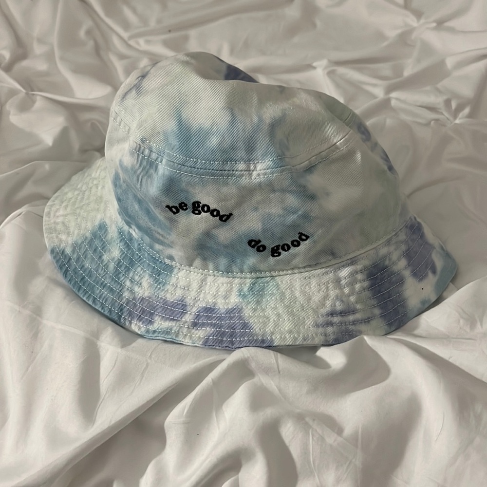 Be good do good bucket hat pacsun
